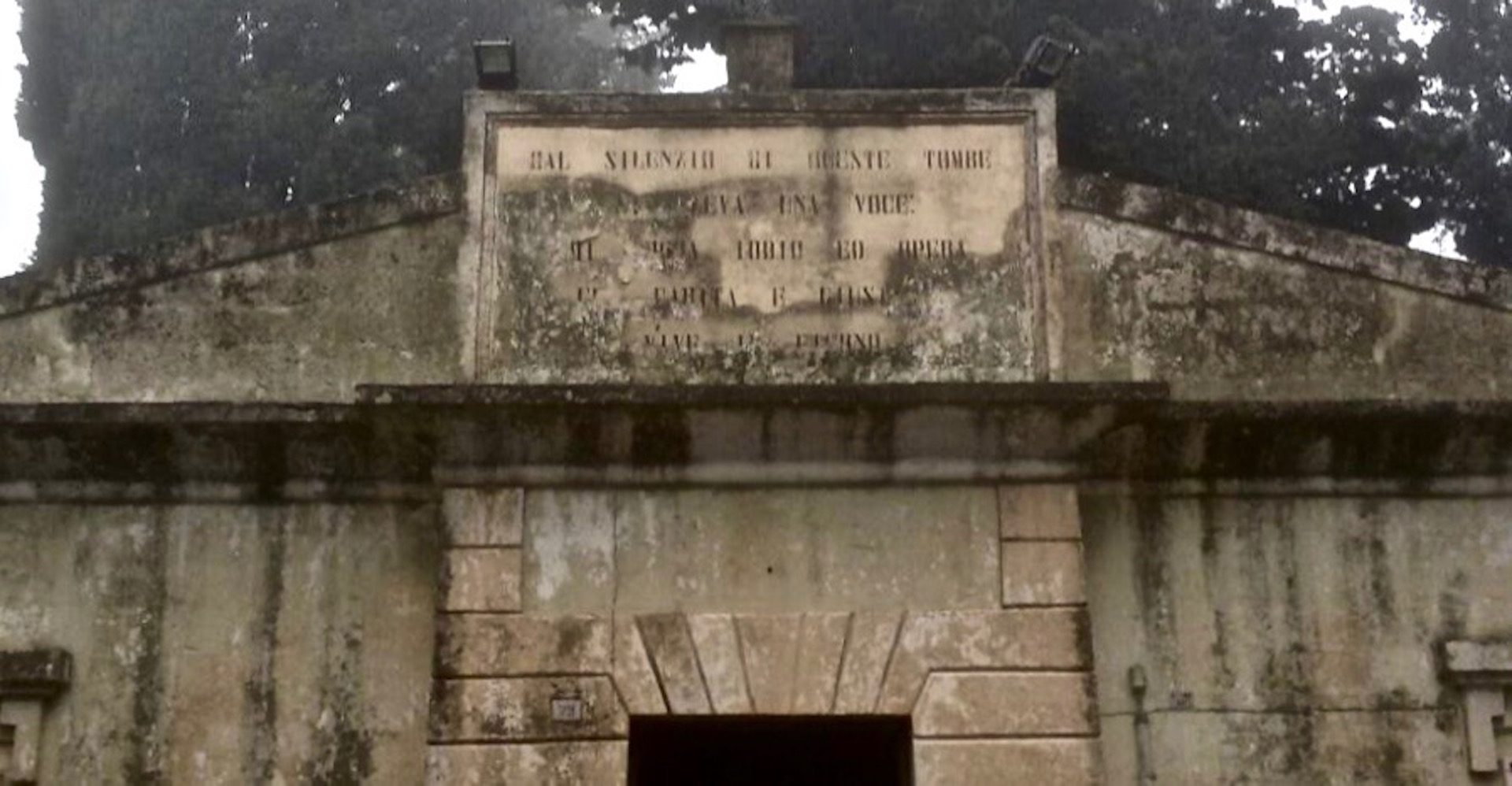 Domenico Ridola's tomb 4.jpg